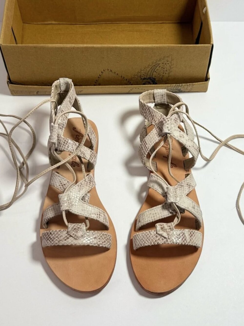 Free People taupe Snake-Print Lace-Up Gladiator Sandals 39